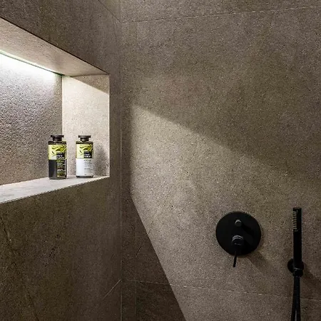 Iconic Salonica Seafront Appartement *