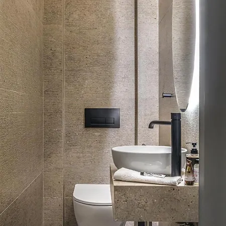 Iconic Salonica Seafront Appartement
