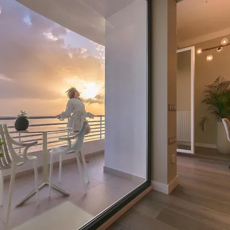 Iconic Salonica Seafront Appartement Thessalonique